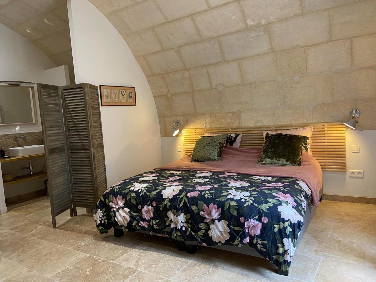 Bed and Breakfast Domaine Cap Rubis Paradou Exterior foto